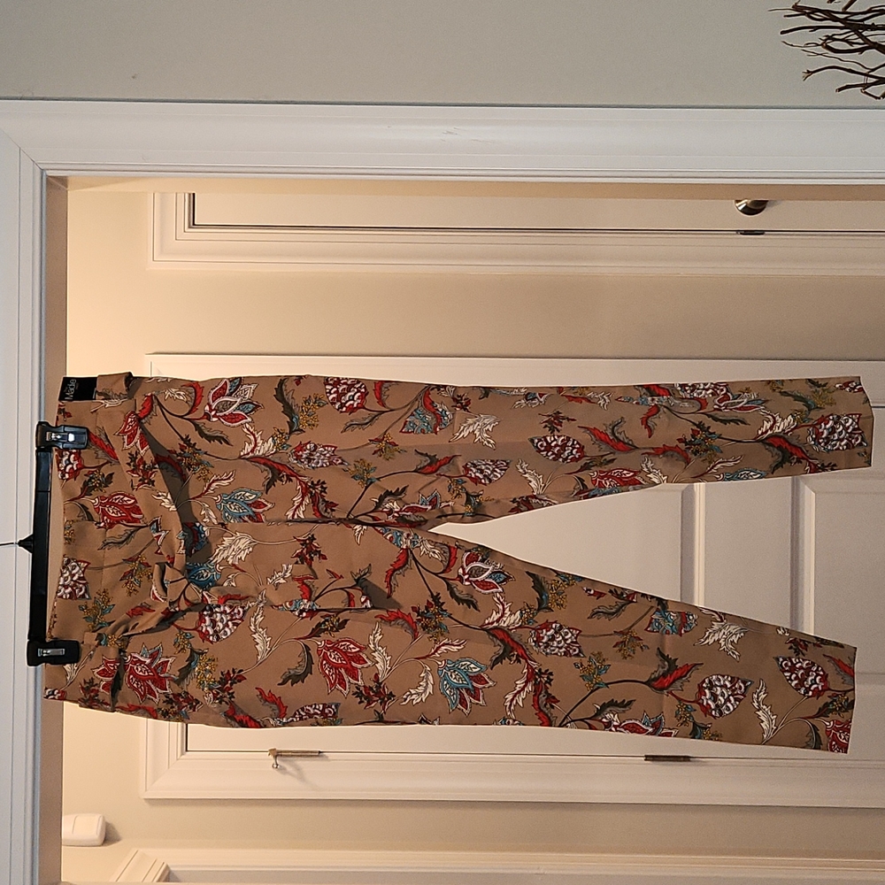 NWT Madie Pants Paisley Print